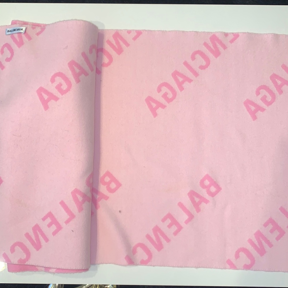 ‼️NEW SEASON BALENCIAGA ‼️ - Picture 2 of 4